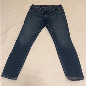 Old Navy Women's Rockstar Super Skinny Jeans. NWOT High Rise 360 Stretch Size 8